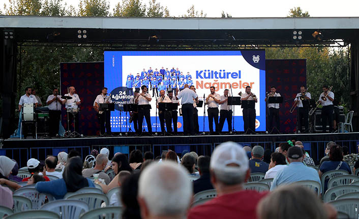 Millet Bahçesi’nde Şölen Tadında Bir Cumartesi