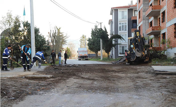 Hendek’te Saha Çalışmaları Hız Kesmeden Devam Ediyor