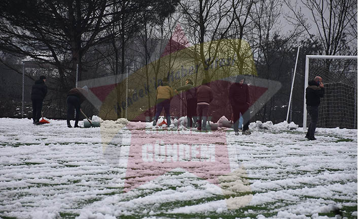 Amatör Lig Maçlarına Kar Engeli