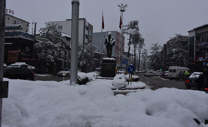 Kar Tatili 1.Gün Uzadı