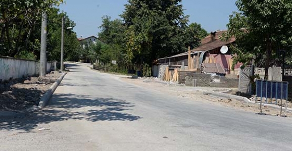 ESKİ DÜZCE CADDESİ YENİDEN DÜZENLENİYOR