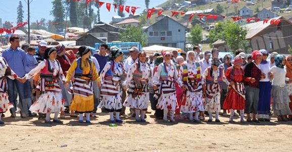 GELENEKSEL DİKMEN YAYLA ŞENLİĞİ BAŞLIYOR