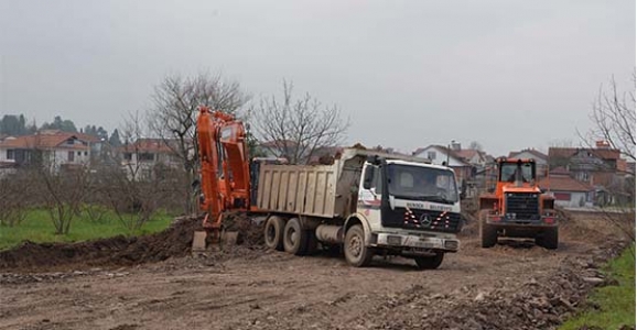 KÖPRÜBAŞI MAHALLESİ’NDE YOL AÇILIYOR