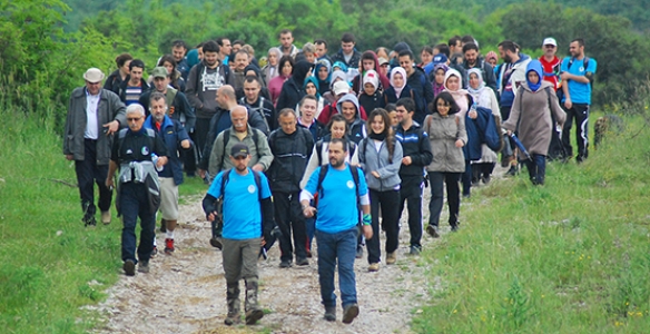 Oflak Dağı’nda Bahar Yürüyüşü