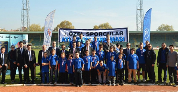 ÖZEL SPORCULAR ATLETİZM YARIŞLARI YAPILDI