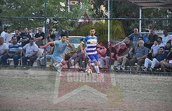 Uzuncaormanspor Yazıcı Tuhafiye Çeyrek Finalde