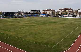 Hendek Atatürk Stadı Alarm Veriyor