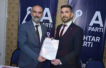 Anahtar Parti Hendek’te Albayrakoğlu’na Emanet