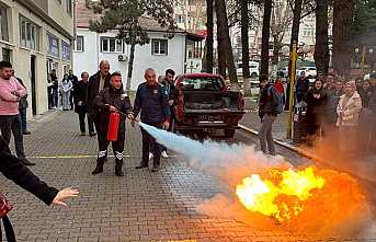 SUBÜ personel ve öğrencilerine yangın eğitimi verildi